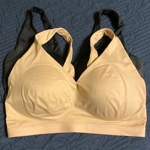 Two (2) Warners® Cloud 9® Wireless Contour Lightly Lined Comfort Bra - RM1041A